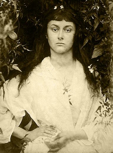 Alice_Liddell_Young_Woman