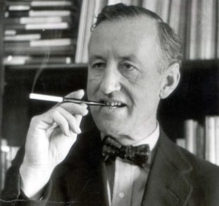 Ian_Fleming (4).jpg